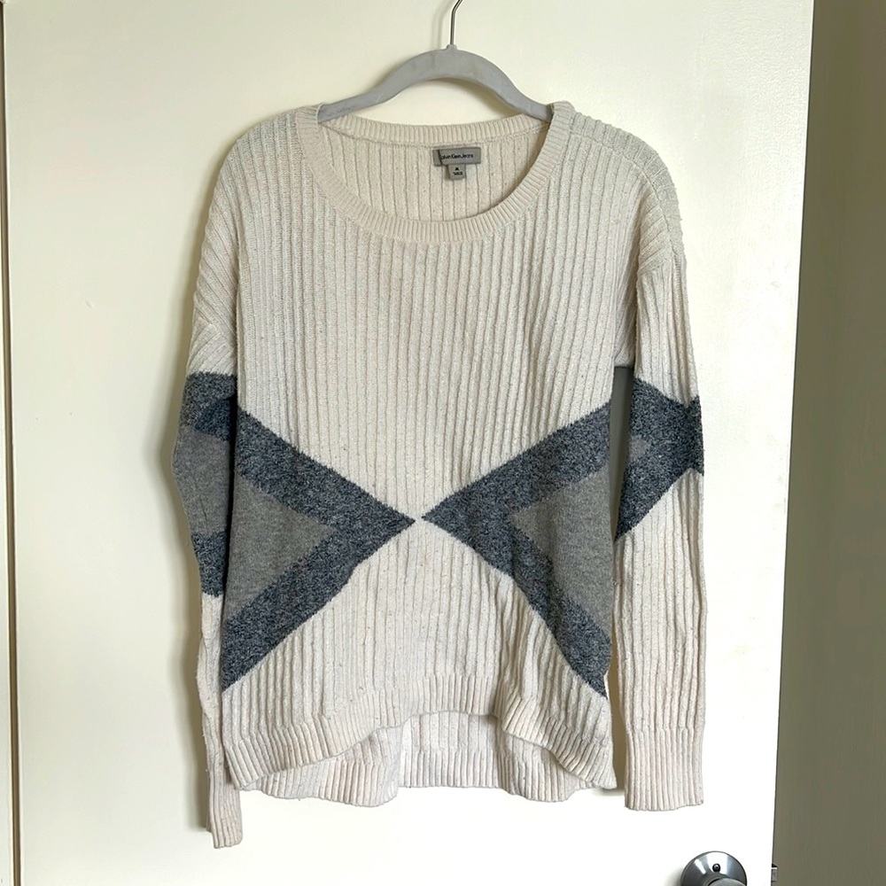 Nice sweater rarely worn